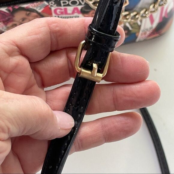 Michelle Obama Glossy Magazine Cover Satchel Style Purse w/Leather & Chain Strap - Picture 5 of 8